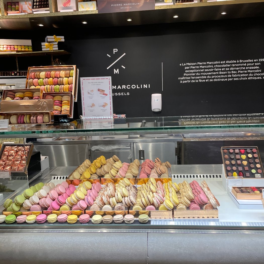 PIERRE MARCOLINI Galeries Lafayette Champs Elysées 3